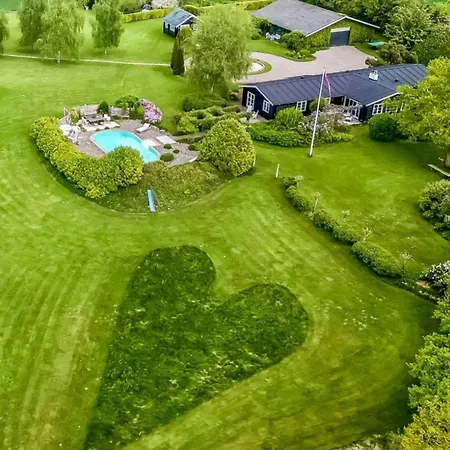 Beautiful Log House With A Pool In South Funen *